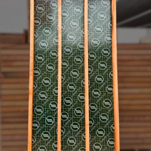 Supreme plus con bastidores